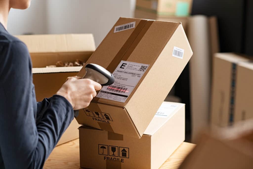 Implementing an off-site package management solution at your community can be a great way for Owners/Operators to streamline the package delivery process